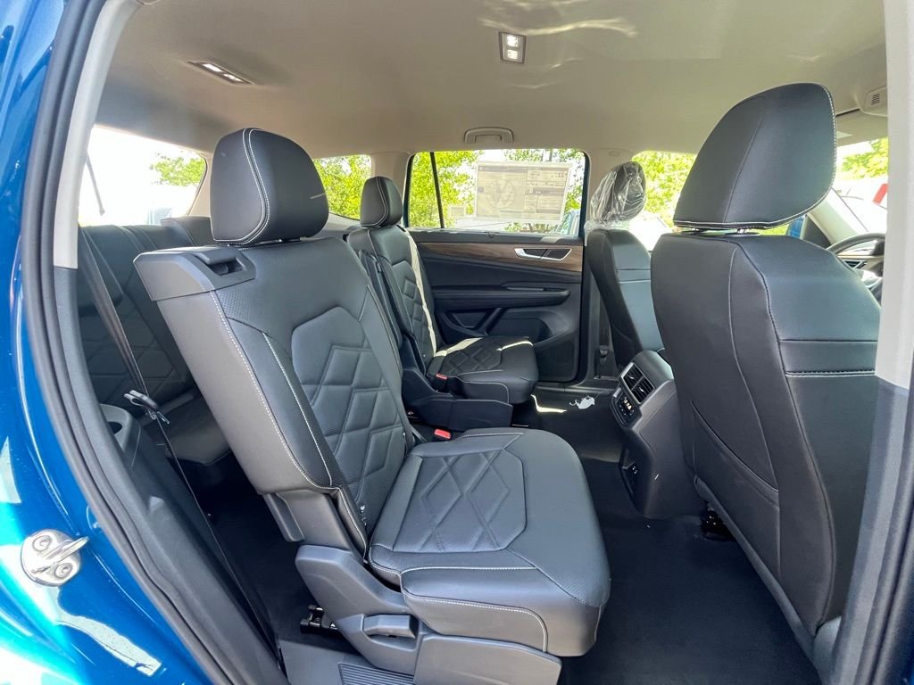 New 2026 Blue Volkswagen 2.0T SE w/Technology image 24