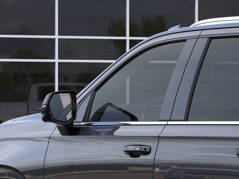 2026 Chevrolet Suburban LT - Photo 14