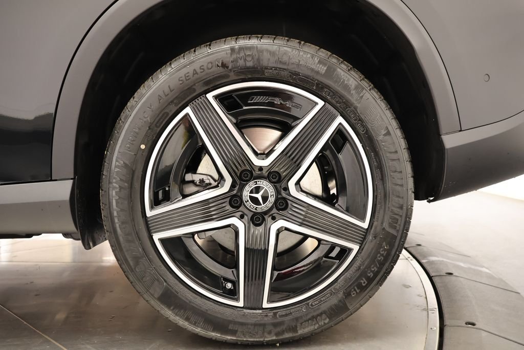 New 2026 Black Mercedes-Benz GLC 300 image 12