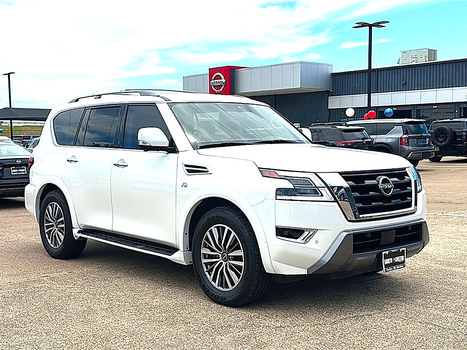 Used 2022 Aspen White TriCoat Pearl Nissan SL 2WD image 10