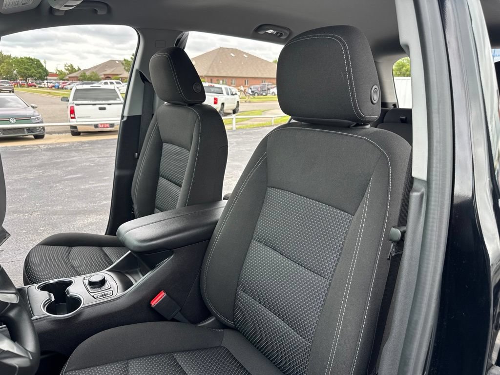 Used 2024 Ebony Twilight Metallic GMC SLE image 14