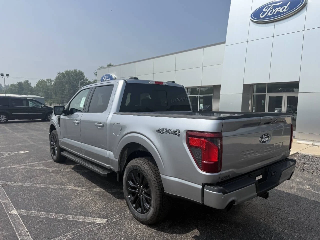 New 2026 Iconic Silver Metallic Ford XLT image 6