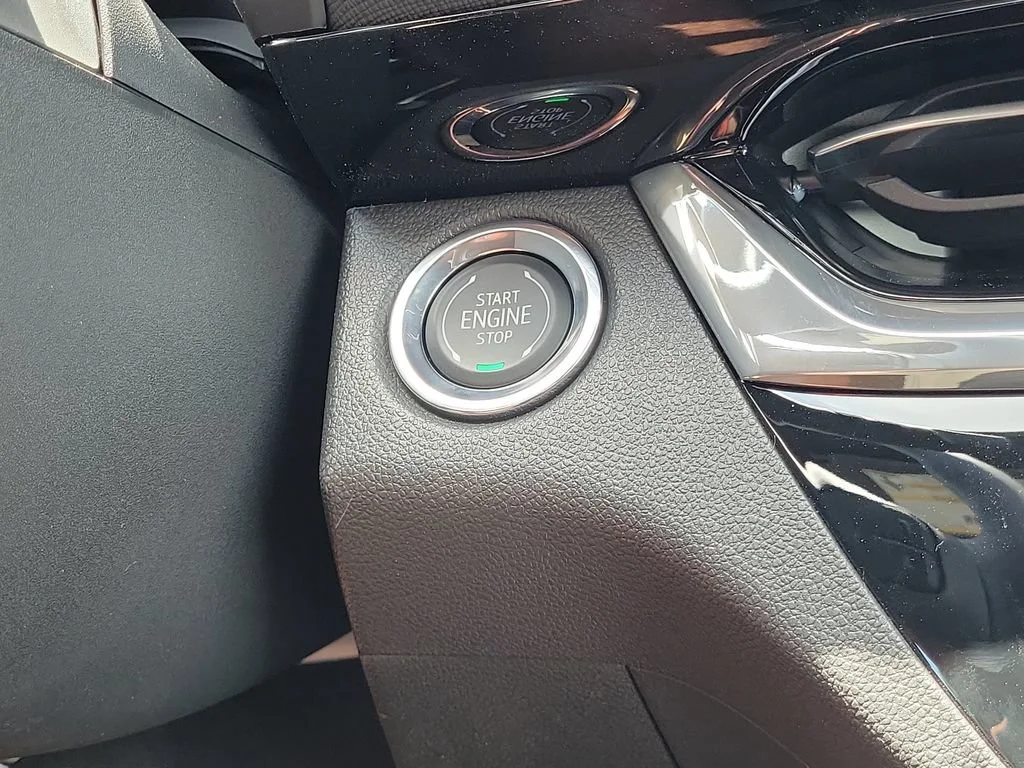 New 2026 Onyx Black GMC SLT image 28