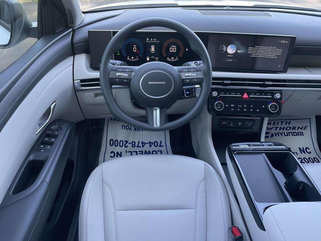 New 2026 White Hyundai SEL FWD image 14