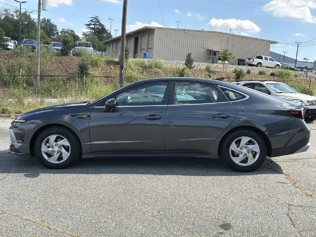 Used 2026 Gray Hyundai SE image 10