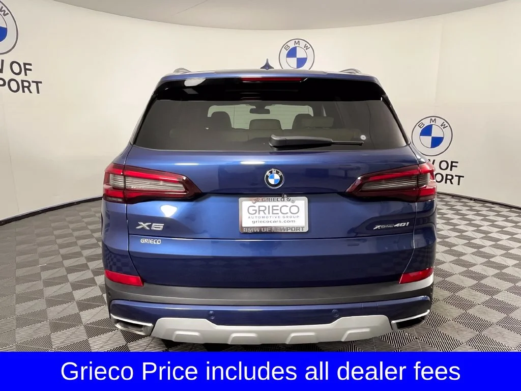 Used 2022 Blue Metallic BMW xDrive40i image 11