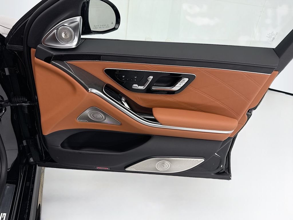 New 2026 Obsidian Black Metallic Mercedes-Benz S 63 E AMG® image 25