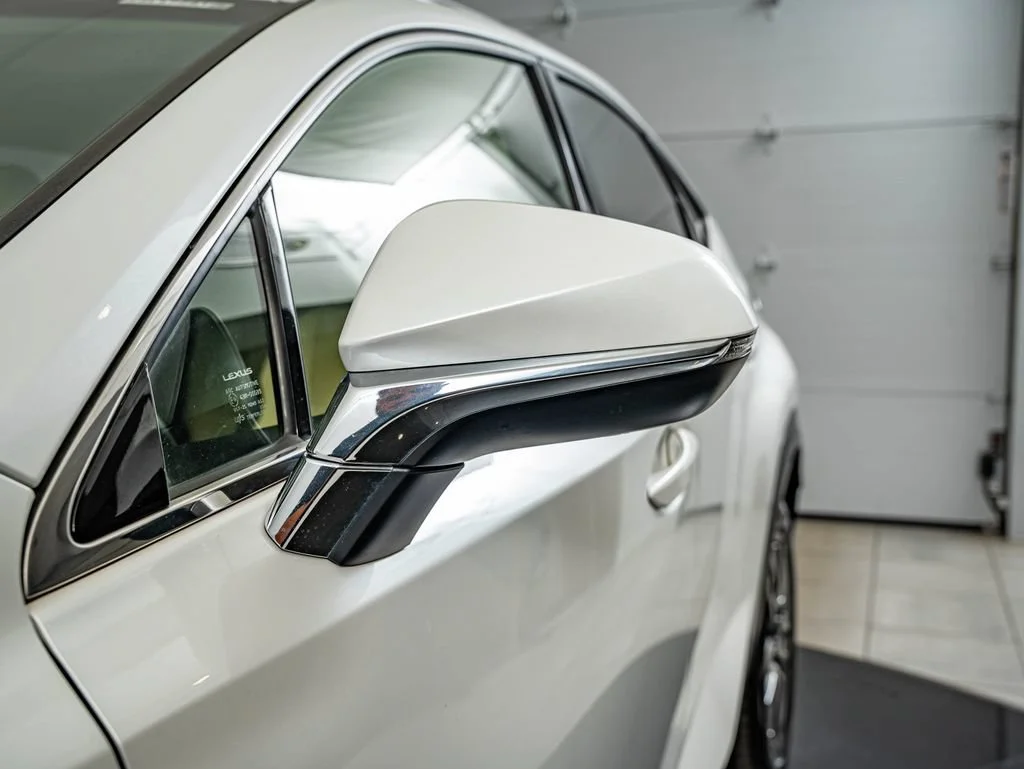 Used 2015 White Pearl Lexus 200t image 9