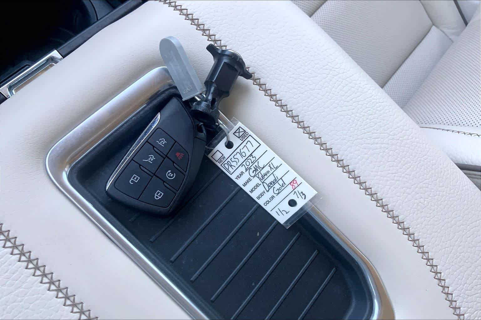 Used 2023 Pearl Beige Metallic GMC Denali image 15