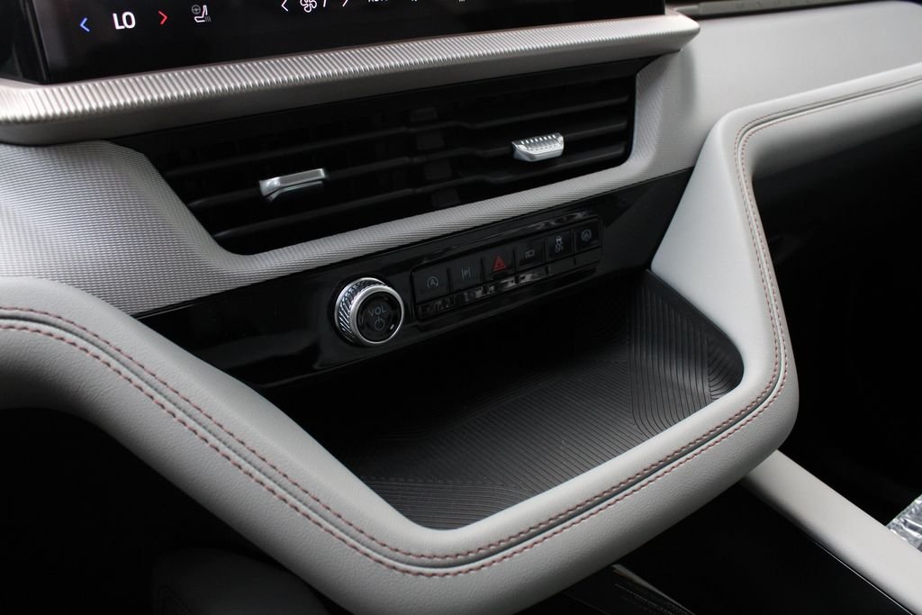 2026 Ford Explorer Active - Photo 17
