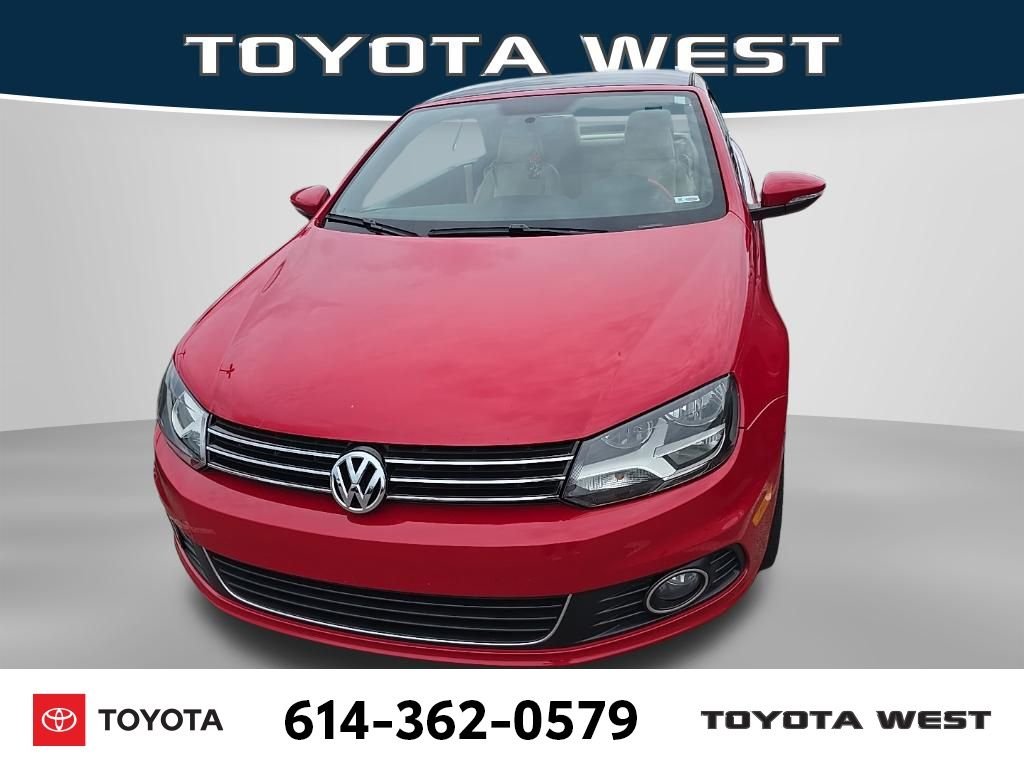 Used 2013 Red Volkswagen Komfort Edition image 2