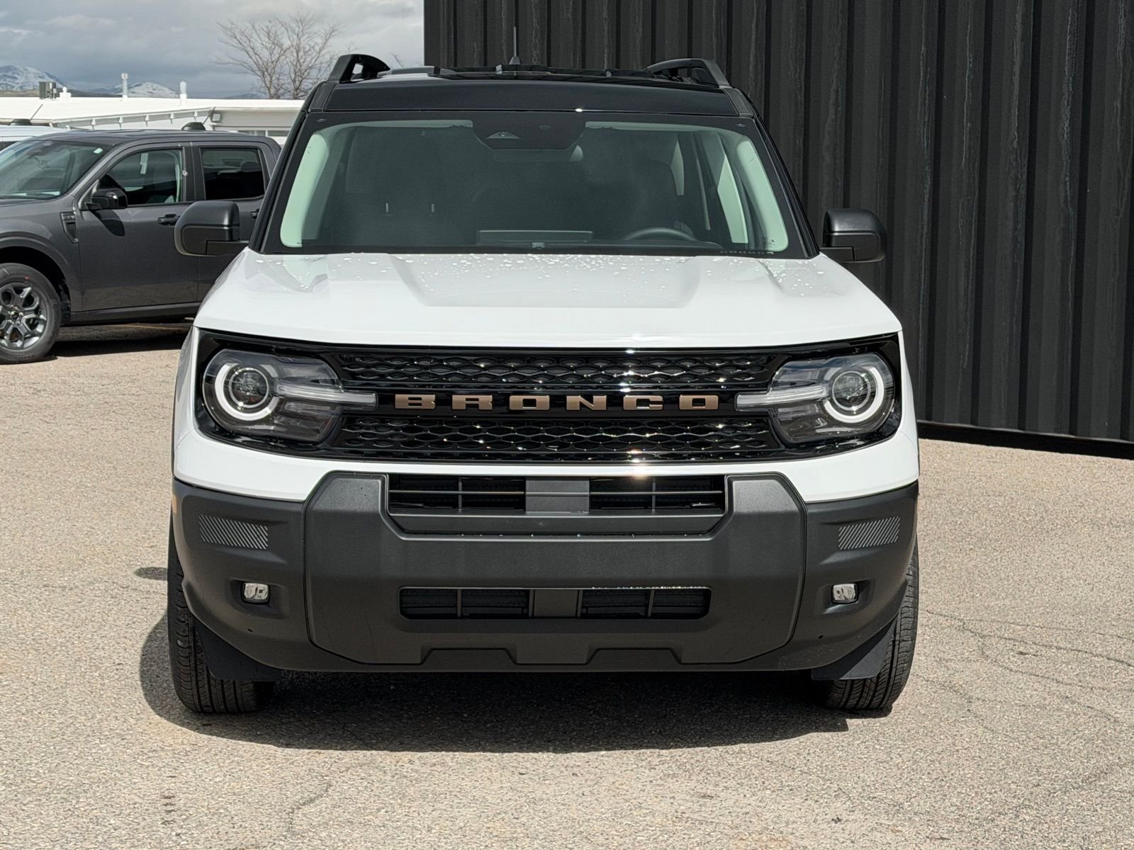 View vehicle photo 2