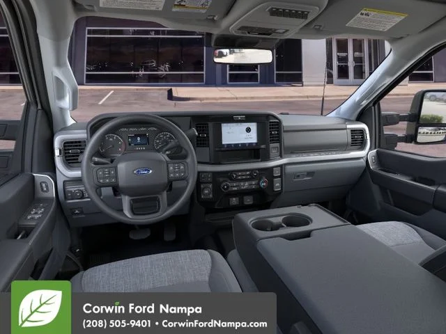 New 2026 Oxford White Ford XLT image 9
