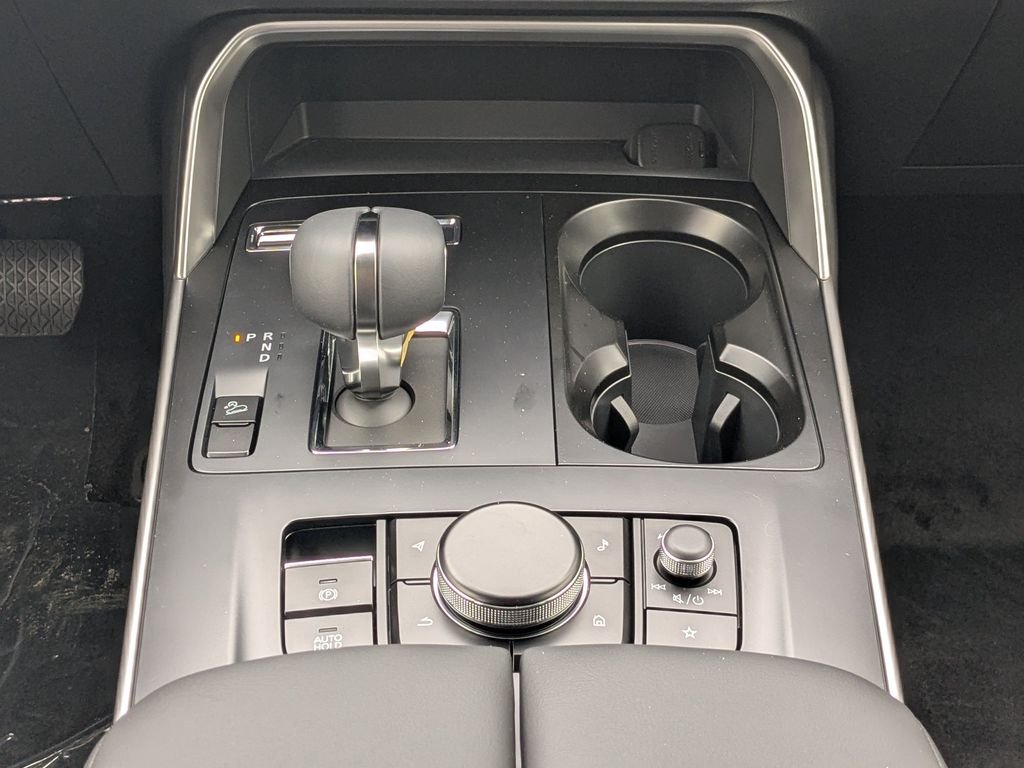 New 2026 White Mazda 3.3 Turbo Select image 18