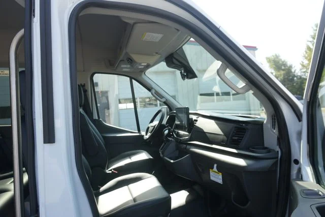 New 2026 Oxford White Ford Passenger Van XL image 21