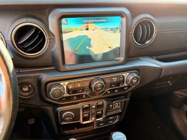 Used 2022 Black Jeep Overland image 16