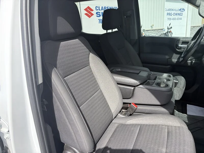 Used 2022 White Chevrolet Custom Trail Boss image 6