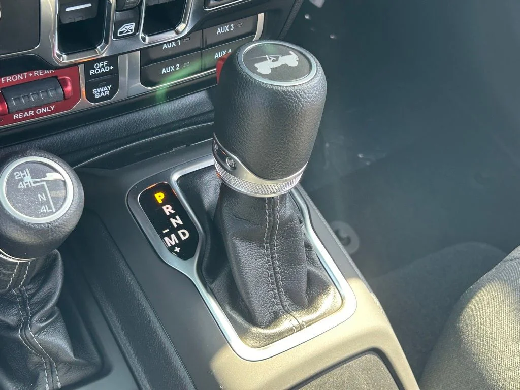 Used 2024 Black Jeep Rubicon image 12