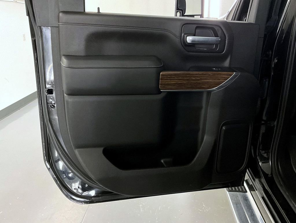 2023 Chevrolet Silverado 2500HD High Country - Photo 20