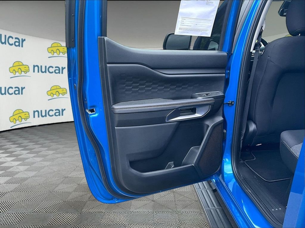 Used 2025 Blue Ford XLT image 21