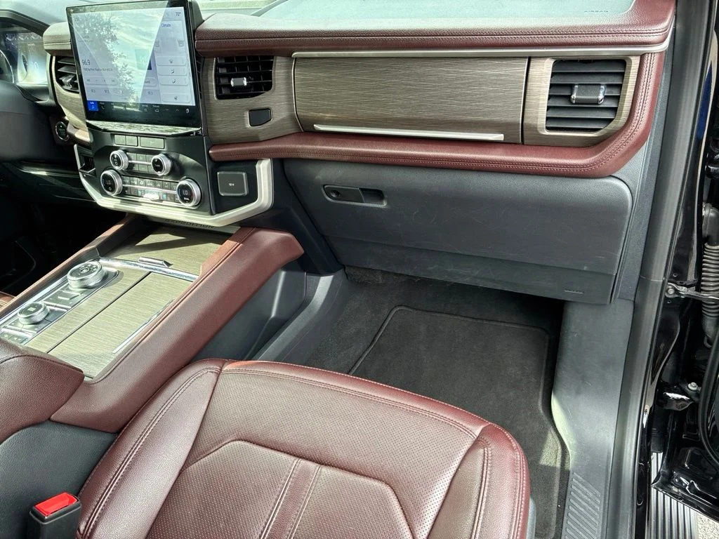 Used 2024 Black Ford Limited image 52