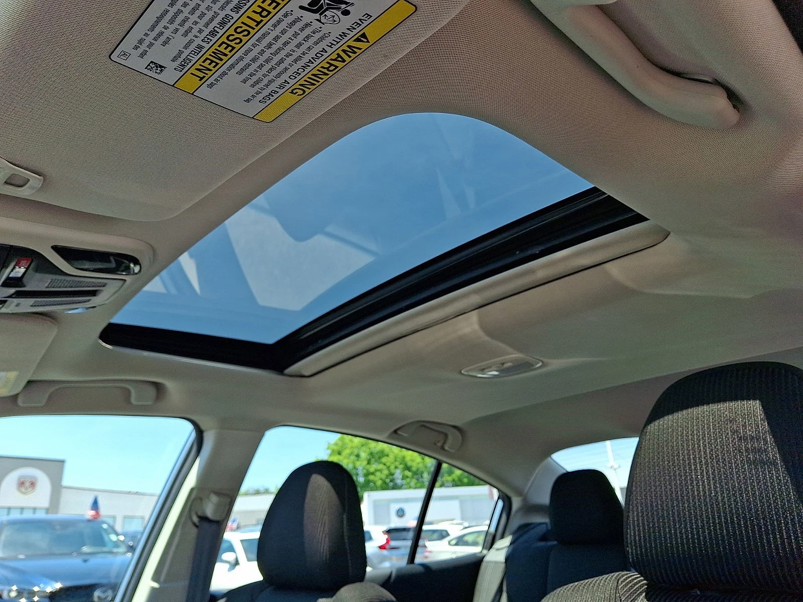 Used 2023 Ice Silver Metallic Subaru Premium image 15