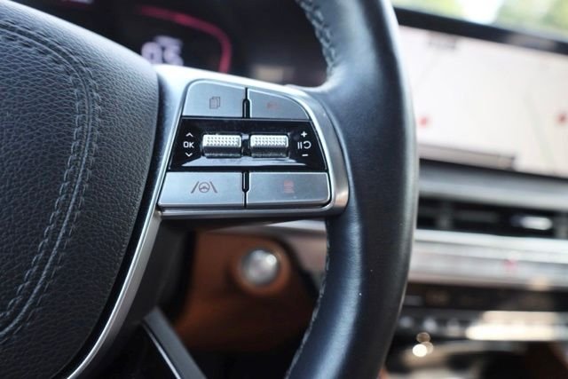 Used 2025 Ebony Black Kia EX X-Line image 31
