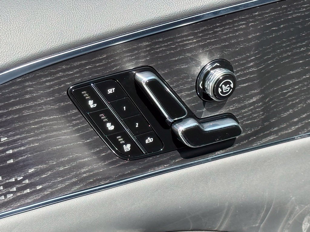 2027 Cadillac LYRIQ Signature Sport - Photo 19