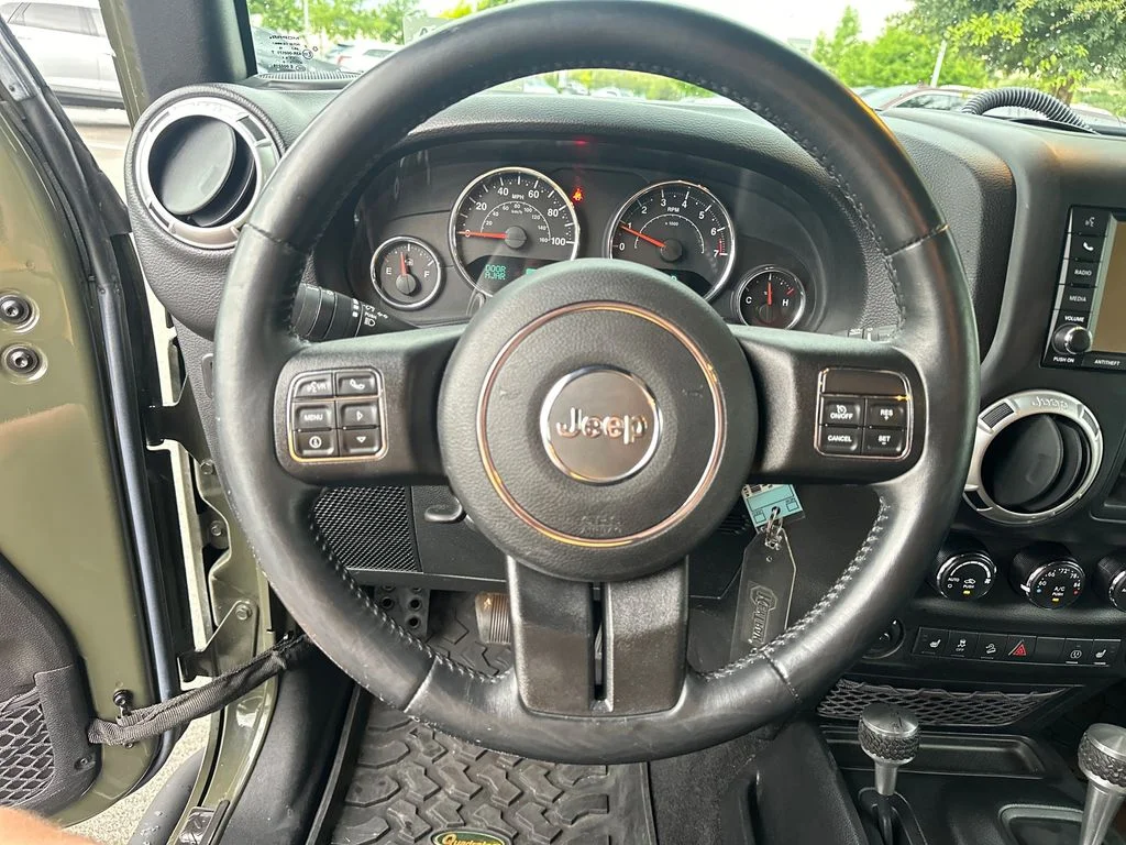 Used 2016 Green Jeep Unlimited Rubicon image 19