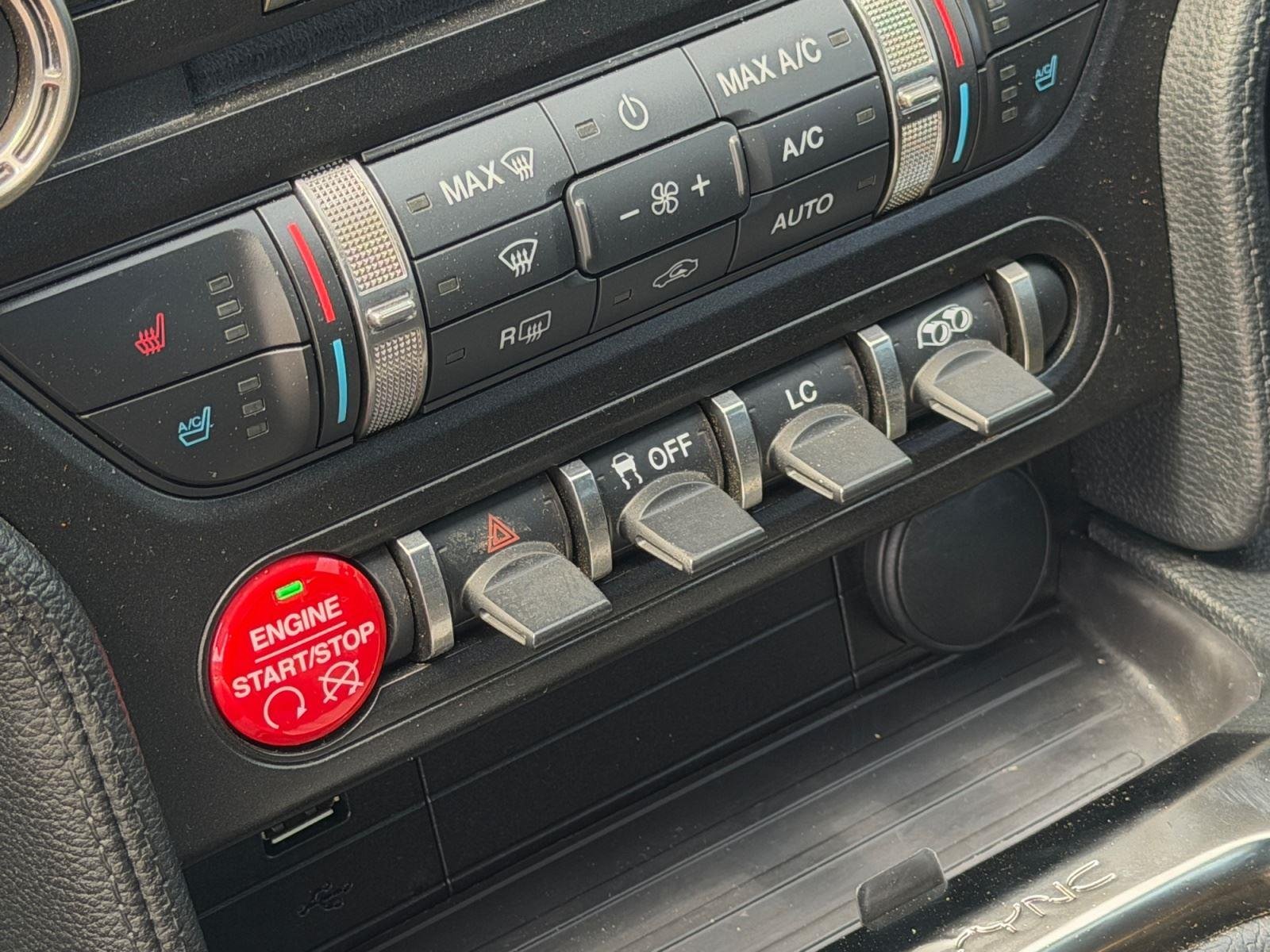 2016 Ford Mustang Shelby GT350 - Photo 42