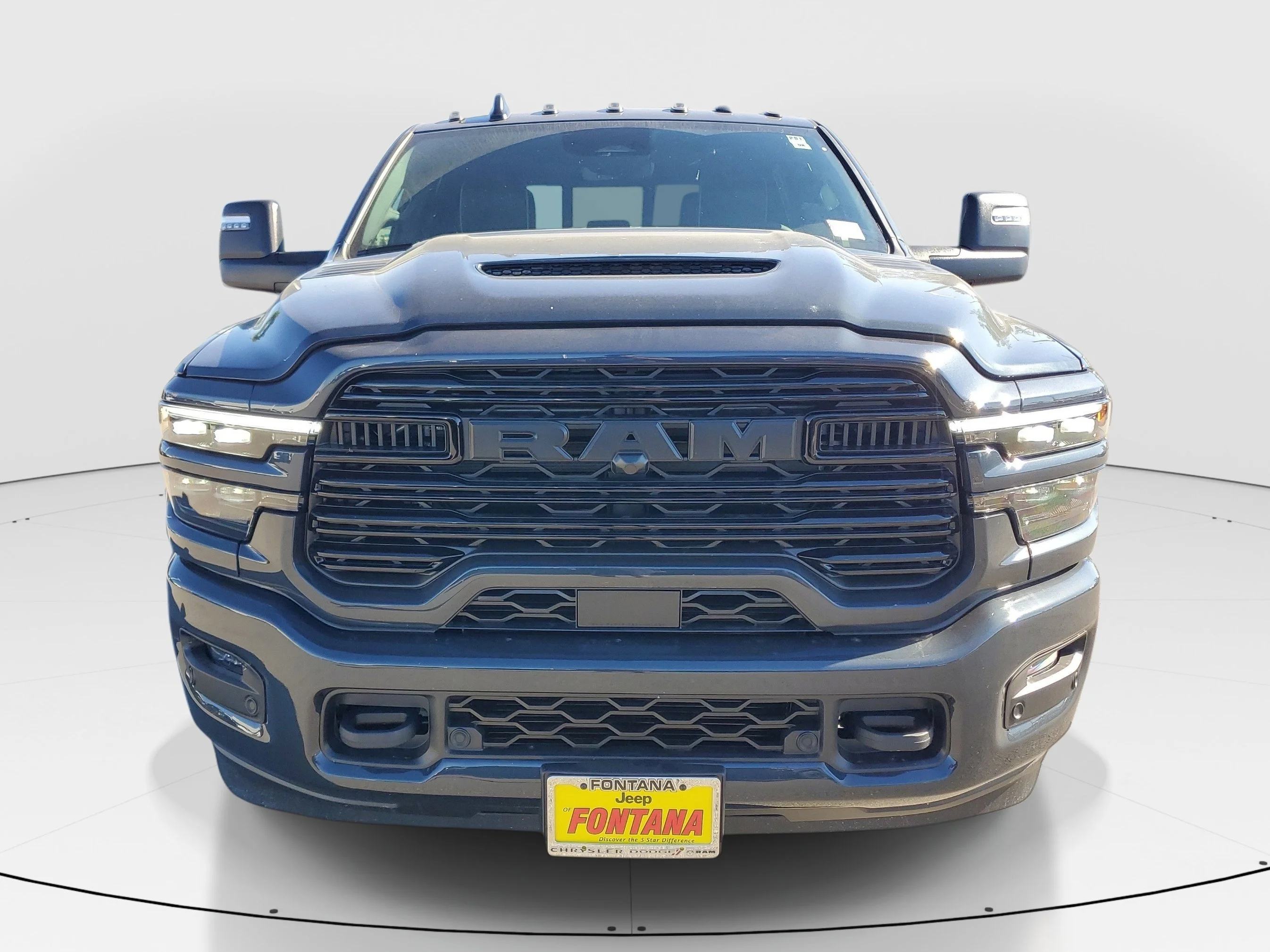 2026 RAM 3500 Laramie - Photo 9