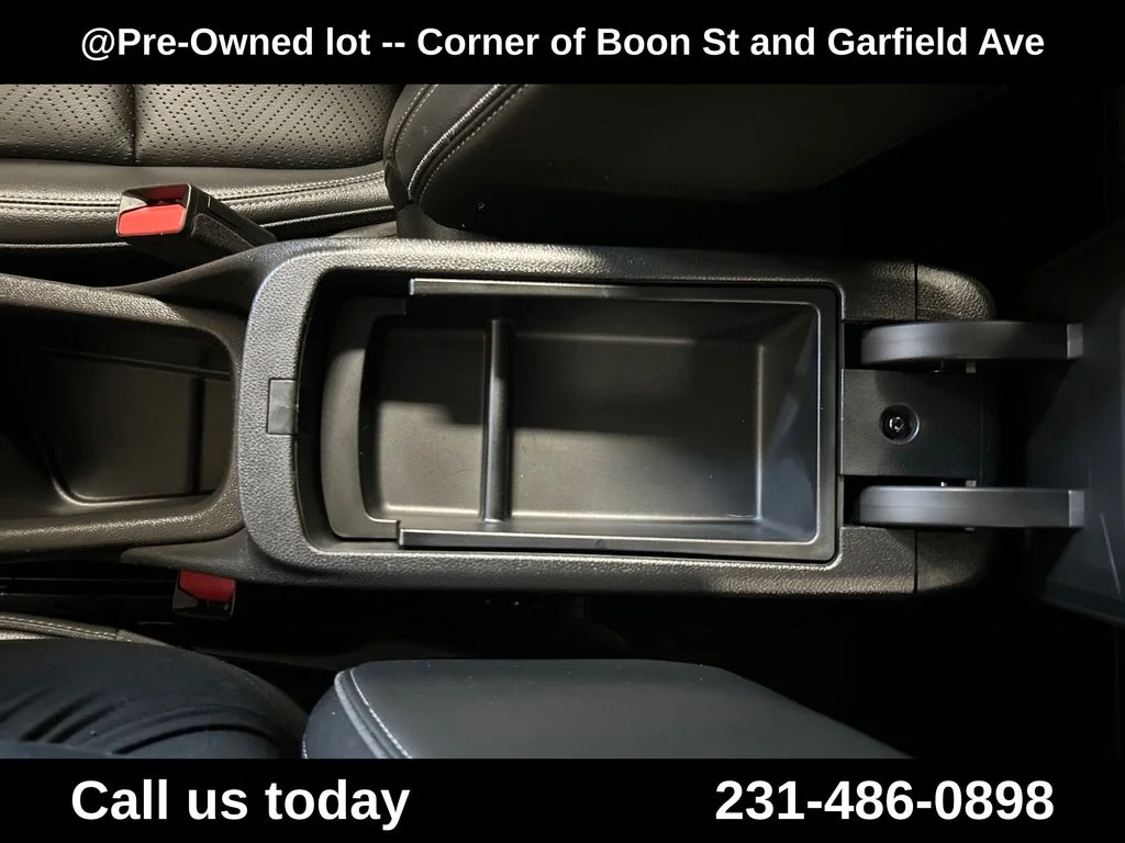 Used 2020 White Buick Essence image 26