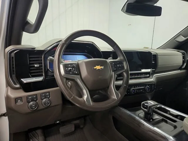 2022 Chevrolet Silverado 1500 LTZ - Photo 17