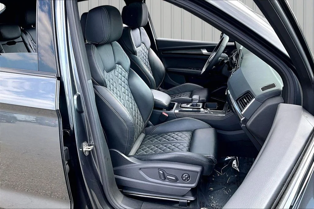 Used 2023 Gray Audi Premium Plus image 29
