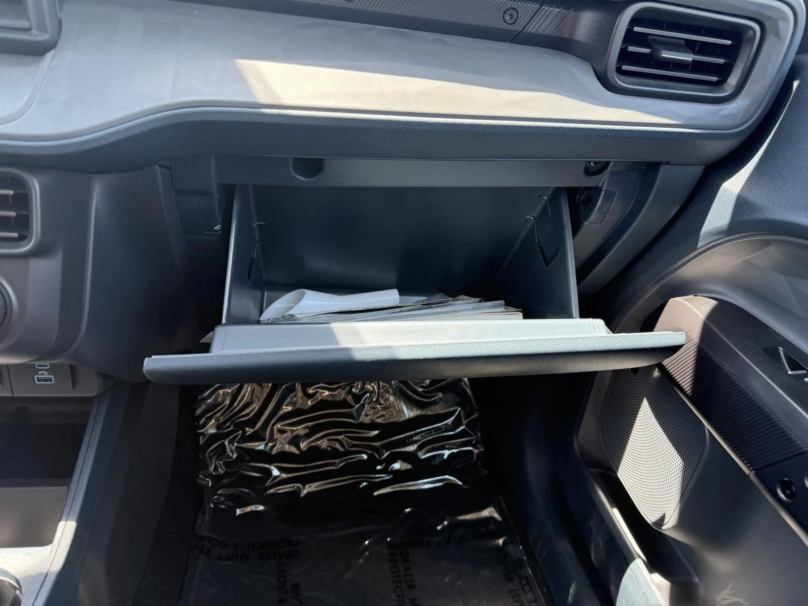 Certified Used 2024 Carbonized Gray Metallic Ford LARIAT image 20