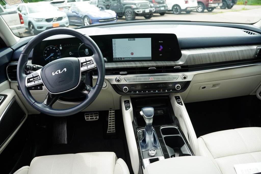 Used 2024 Midnight Lake Blue Kia SX image 20