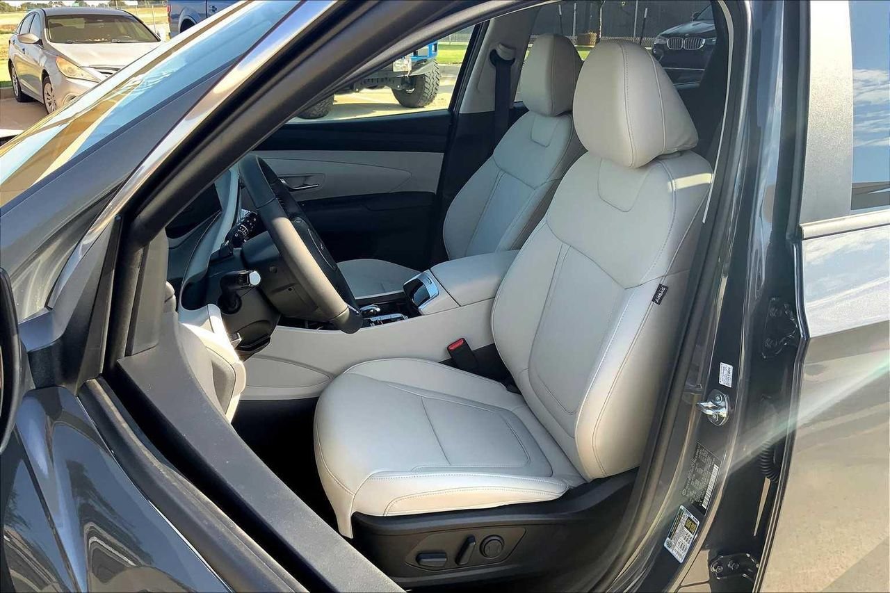 New 2026 Ecotronic Gray Hyundai SEL Premium FWD image 7
