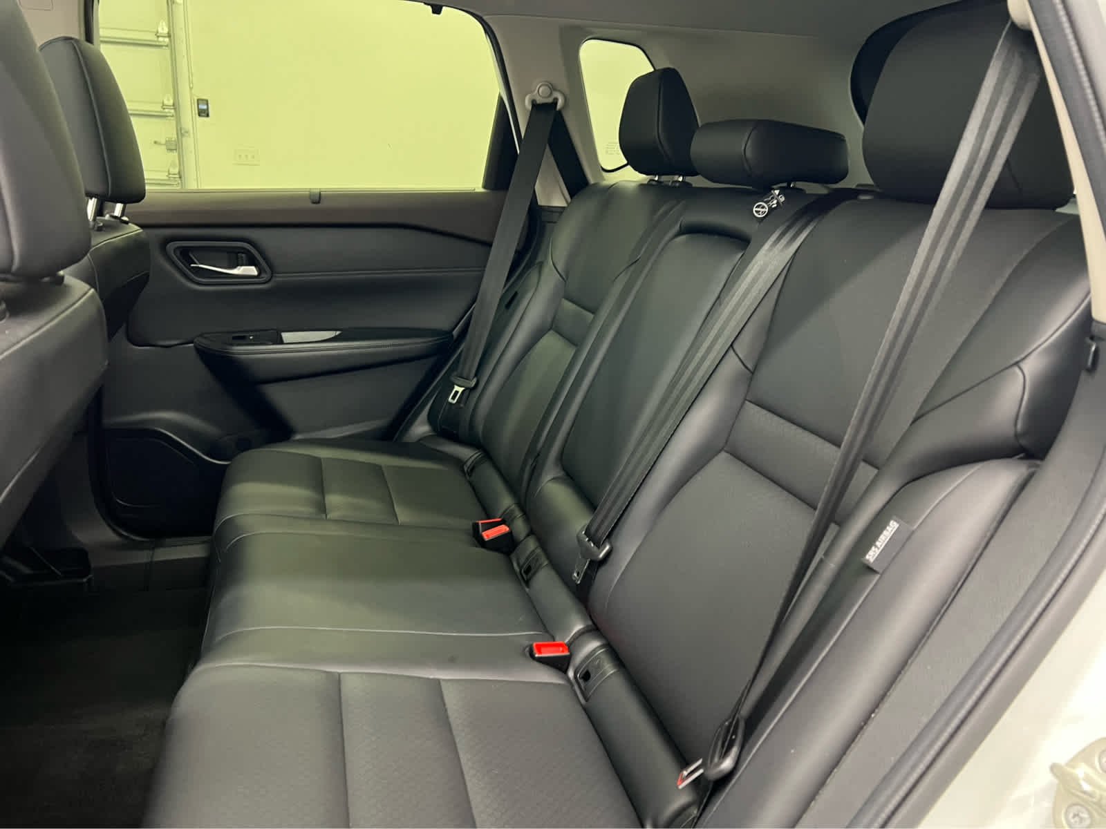 Used 2023 Pearl White Tricoat Nissan SV image 26