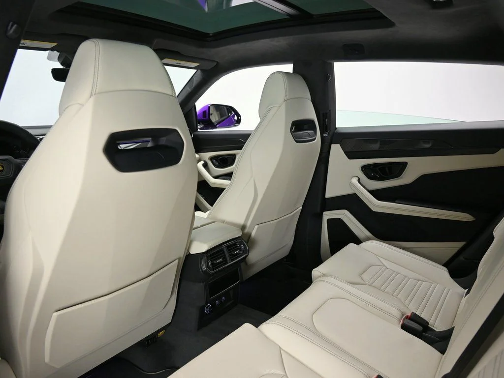 2025 Lamborghini Urus SE - Photo 8