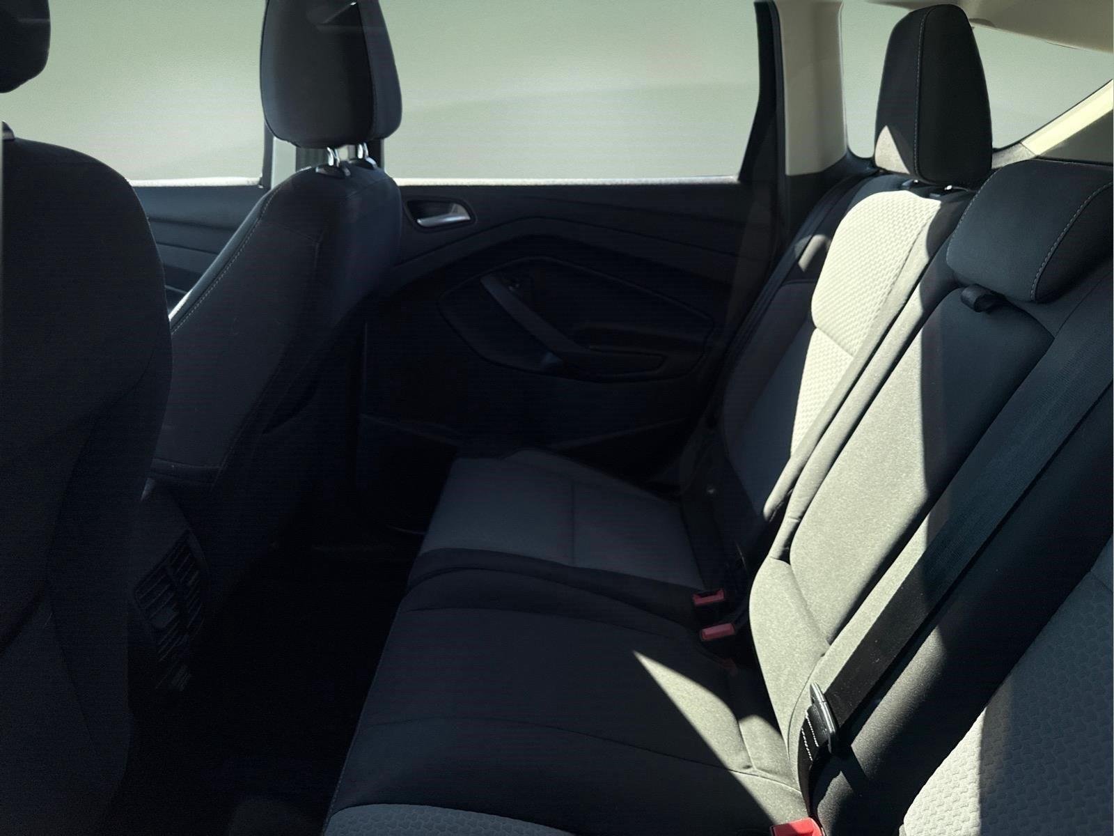 Used 2017 Ingot Silver Ford SE image 5