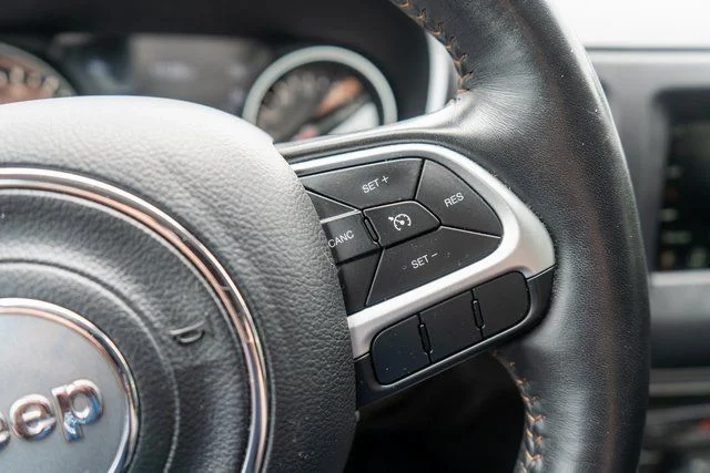 Used 2019 White Clearcoat Jeep Latitude image 24