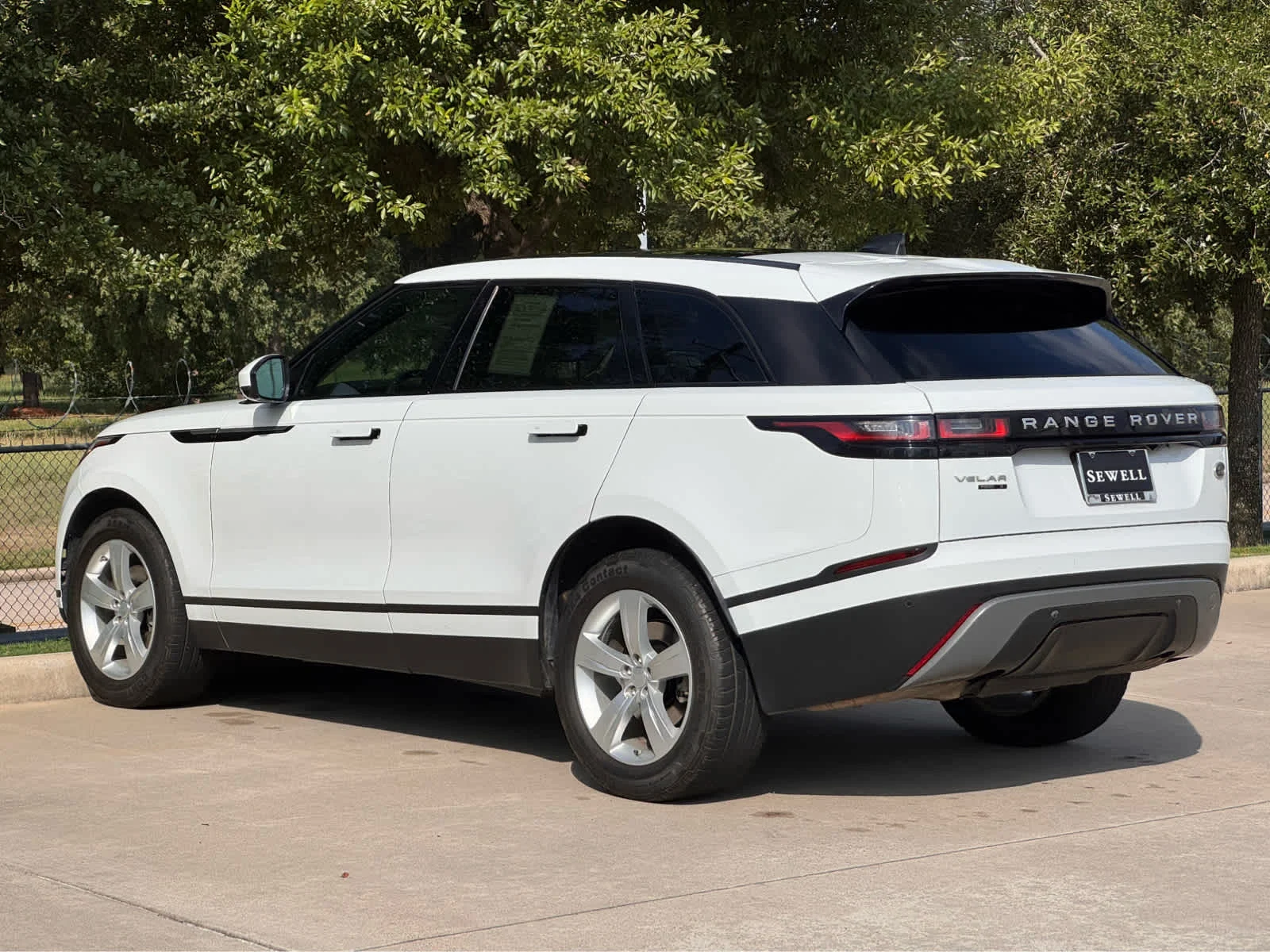 Used 2020 Fuji White Land Rover S image 6