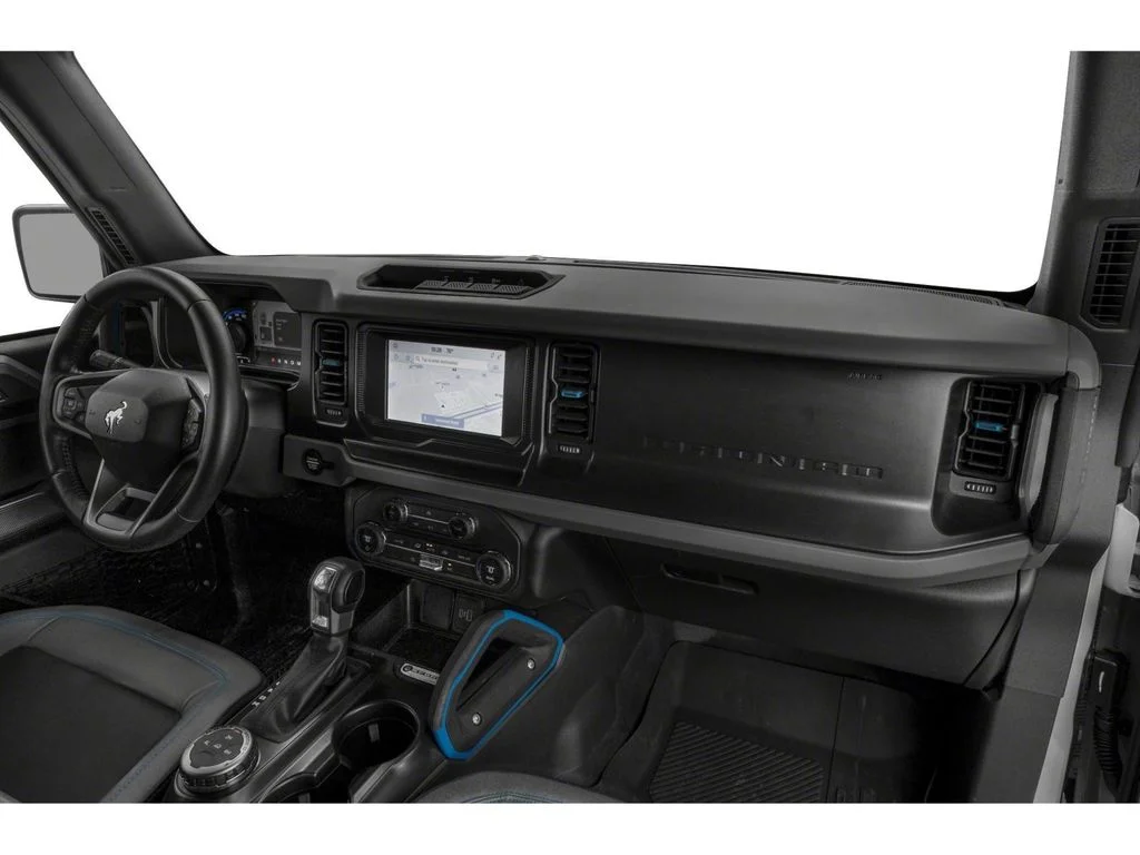 Used 2023 Oxford White Ford Black Diamond image 11
