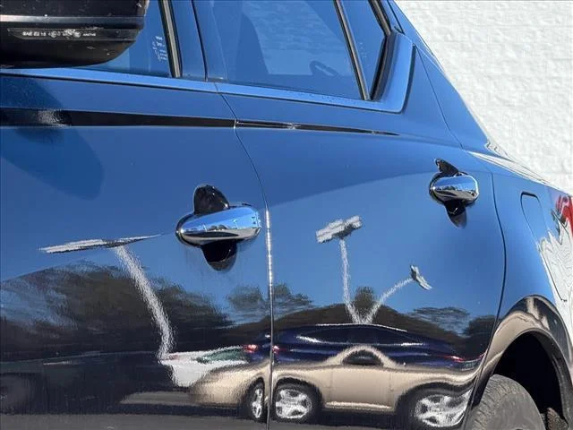 Used 2019 Storm Blue Metallic Nissan 2.5 SV image 4
