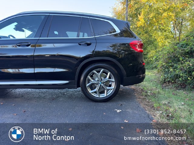 Used 2020 Jet Black BMW xDrive30i image 9