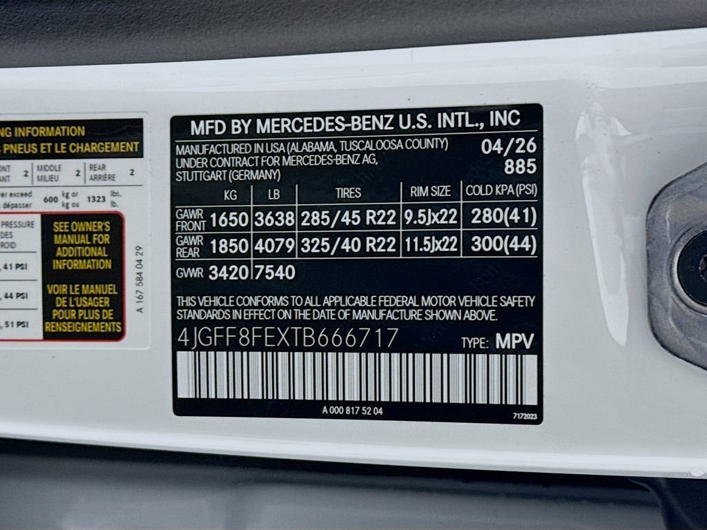 New 2026 MANUFAKTUR Moonlight White Metallic Mercedes-Benz GLS 580 image 68