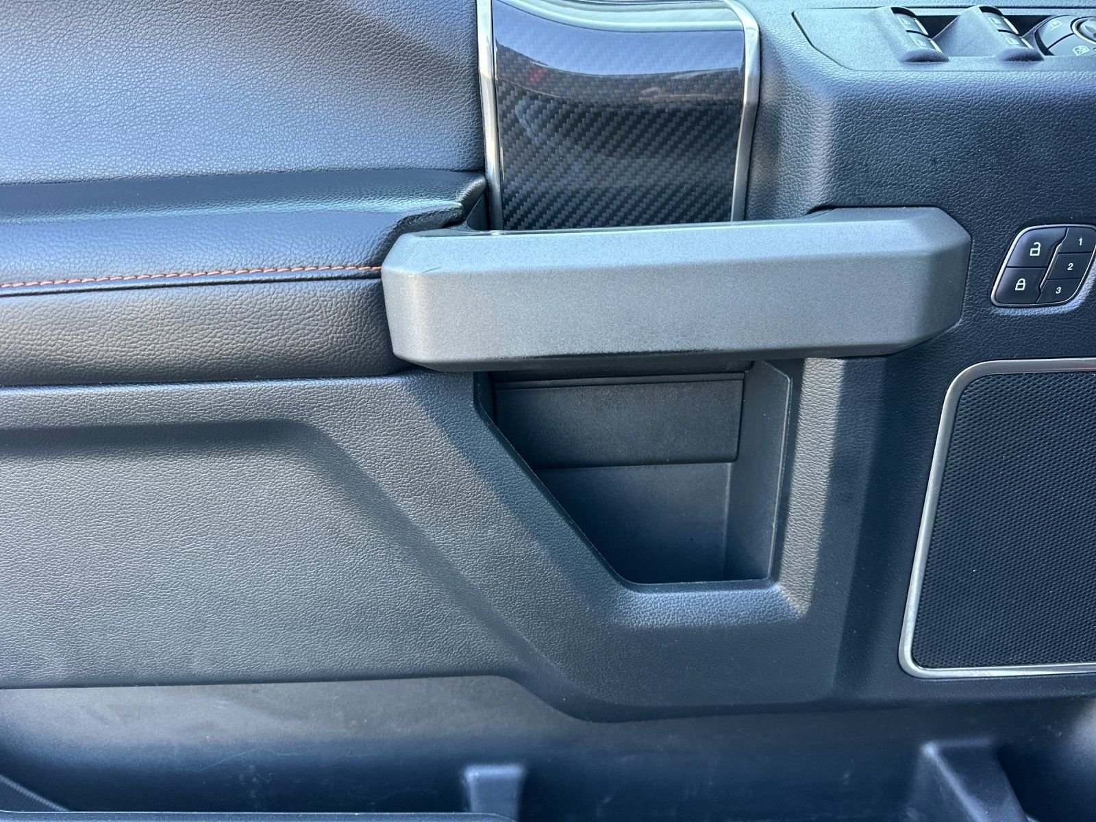 Used 2018 White Ford Raptor image 11