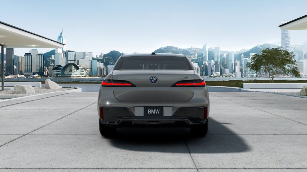 New 2026 Oxide Grey Metallic BMW xDrive60 image 31