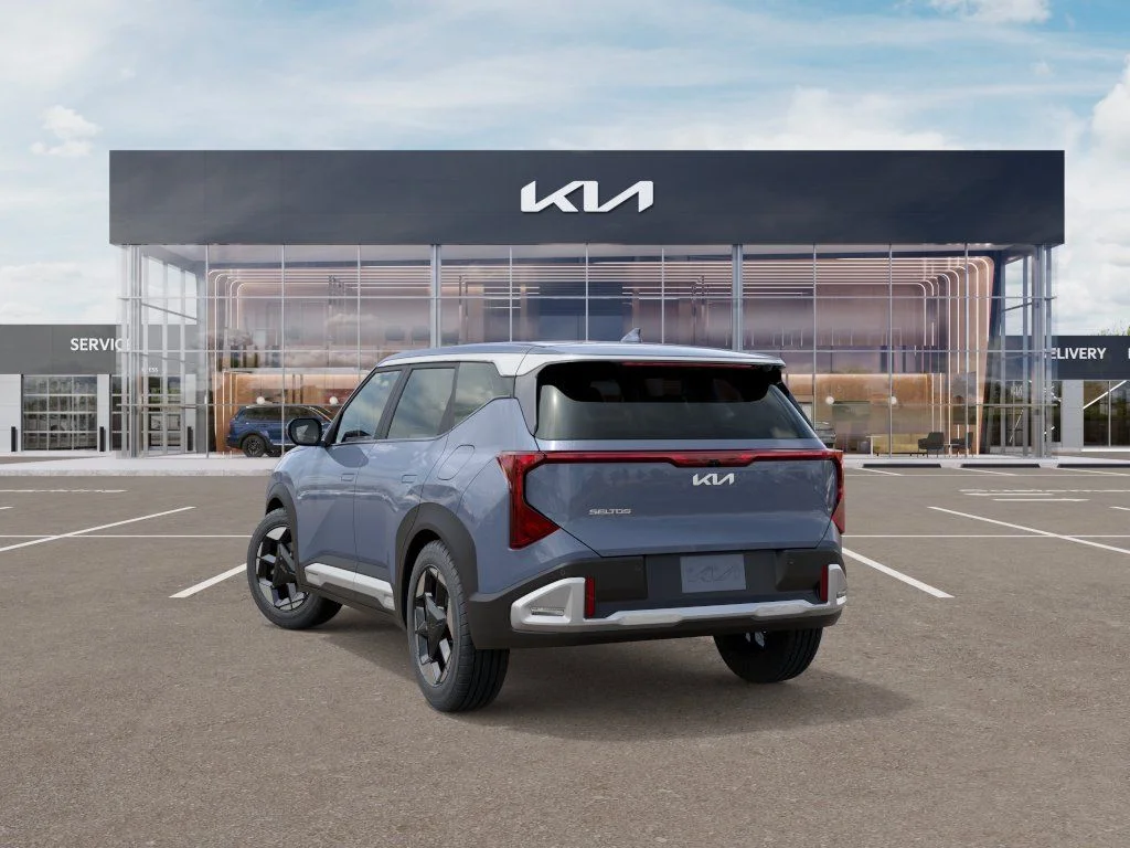 New 2027 Pale Gray Kia S image 3