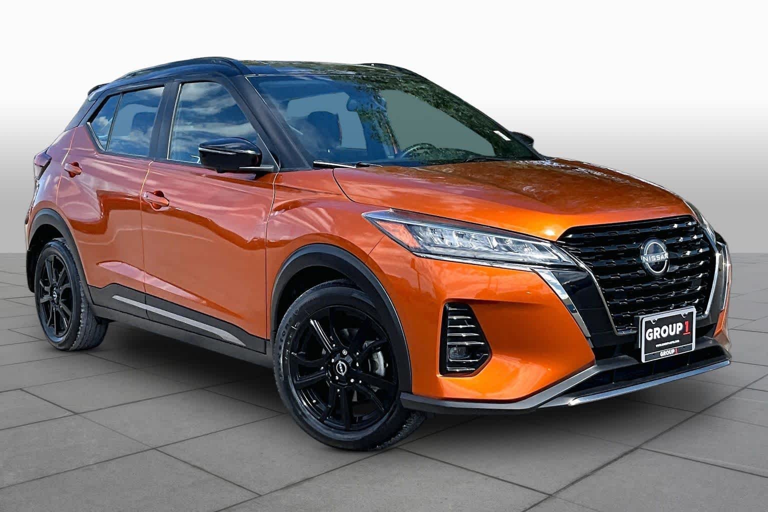Certified Used 2023 Monarch Orange / Super Black Nissan SR image 3